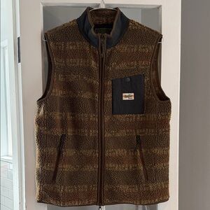 Howler Brothers fleece men’s vest
Size Medium